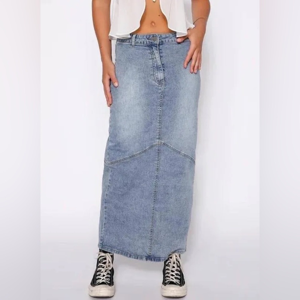 Mid length denim skirt